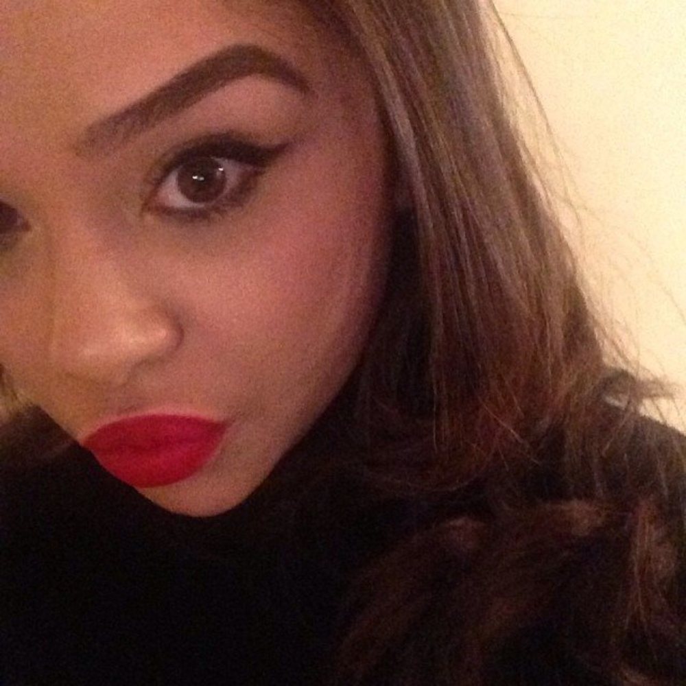 Meet your Posher, Davina